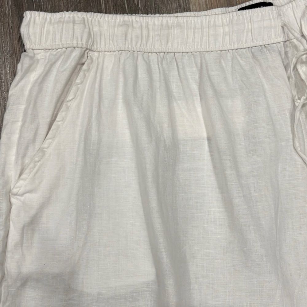 TAHARI white linen pull on shorts size women’s 3X - Picture 3 of 7